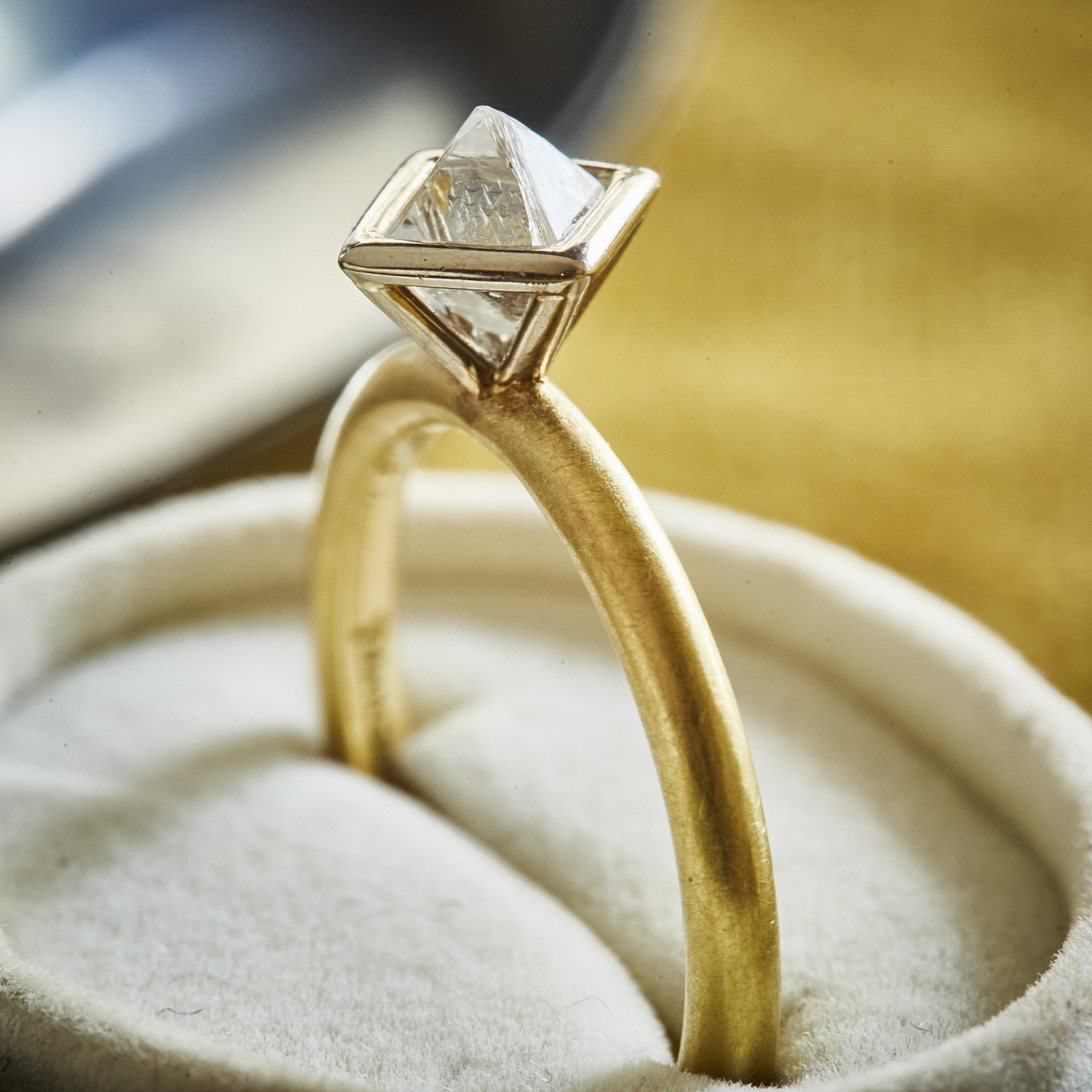 rough diamond ring(sawable)/1909-003