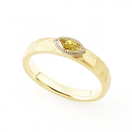 cut ring fancy yellow Diamond /1510-019