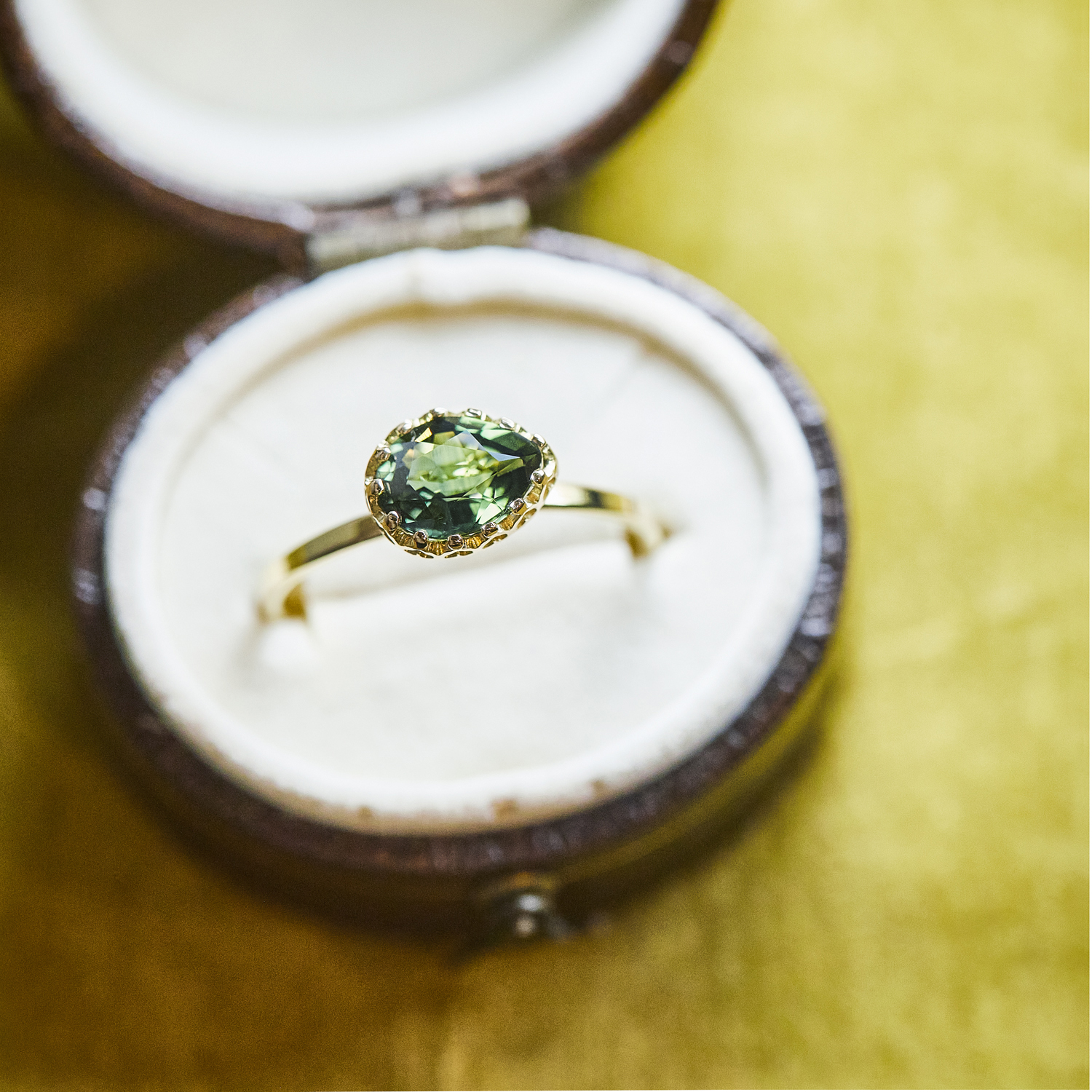 float ring Green Sapphire / 2204-026