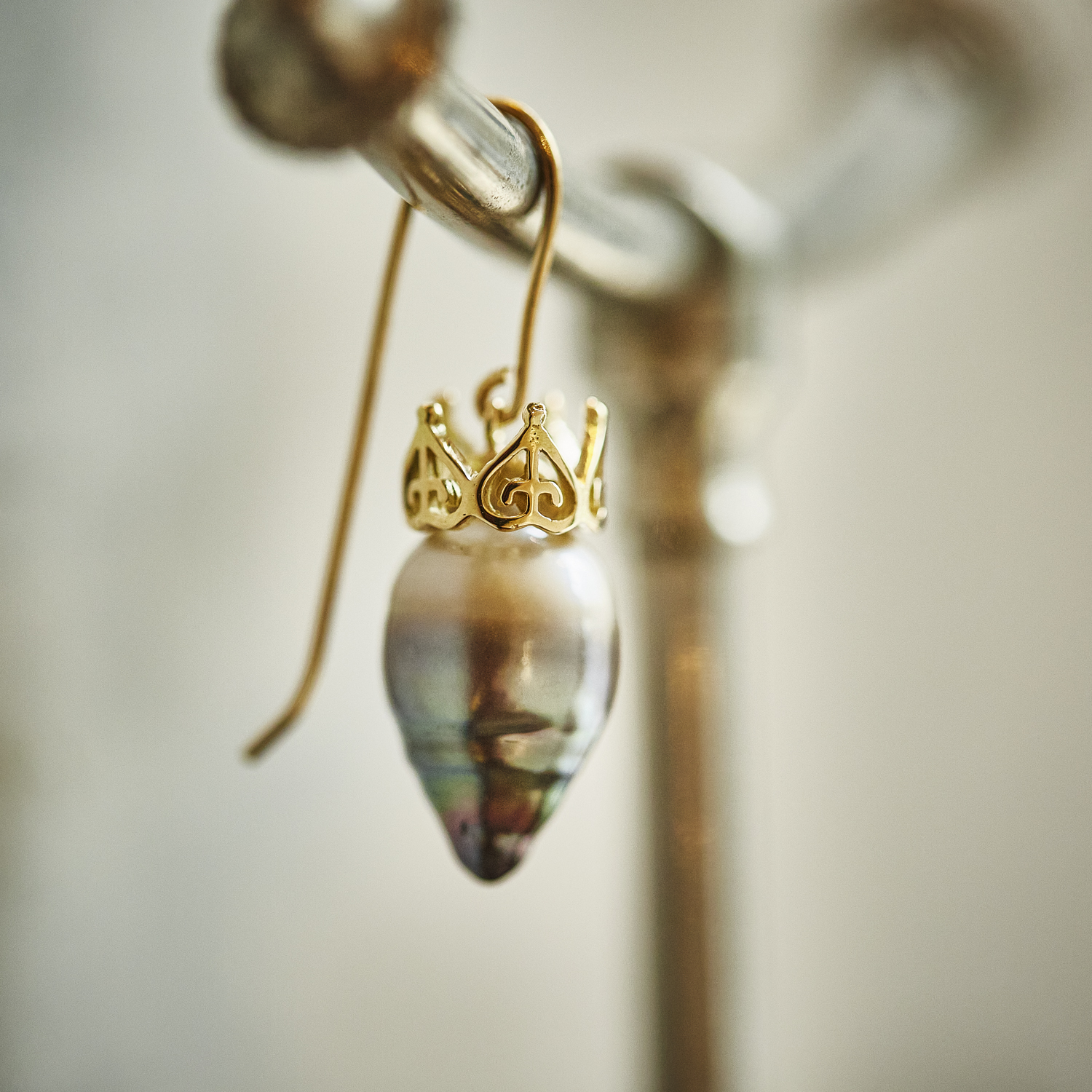 crown pearl pierce hook / 2212-016