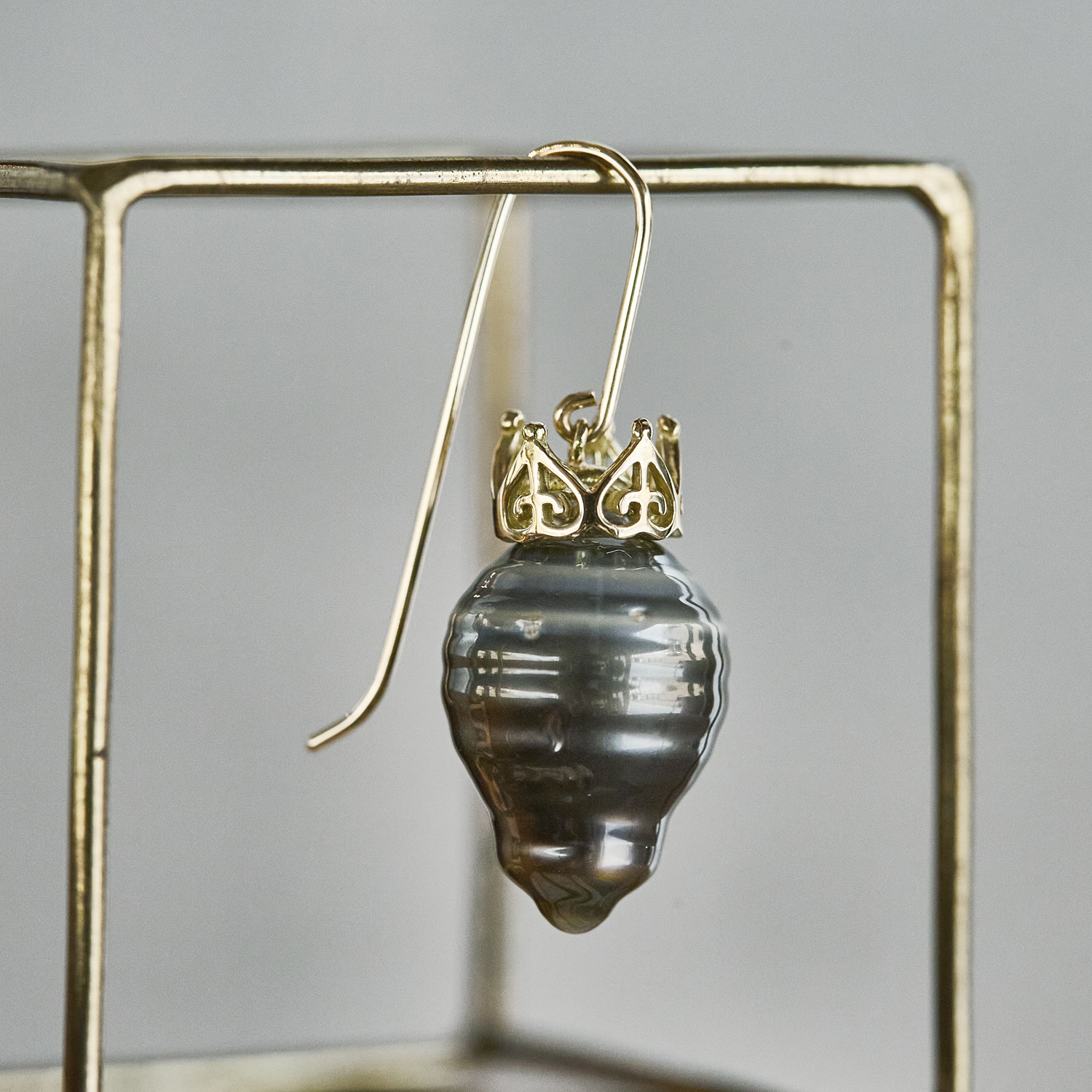 crown pearl pierce hook / 2301-014