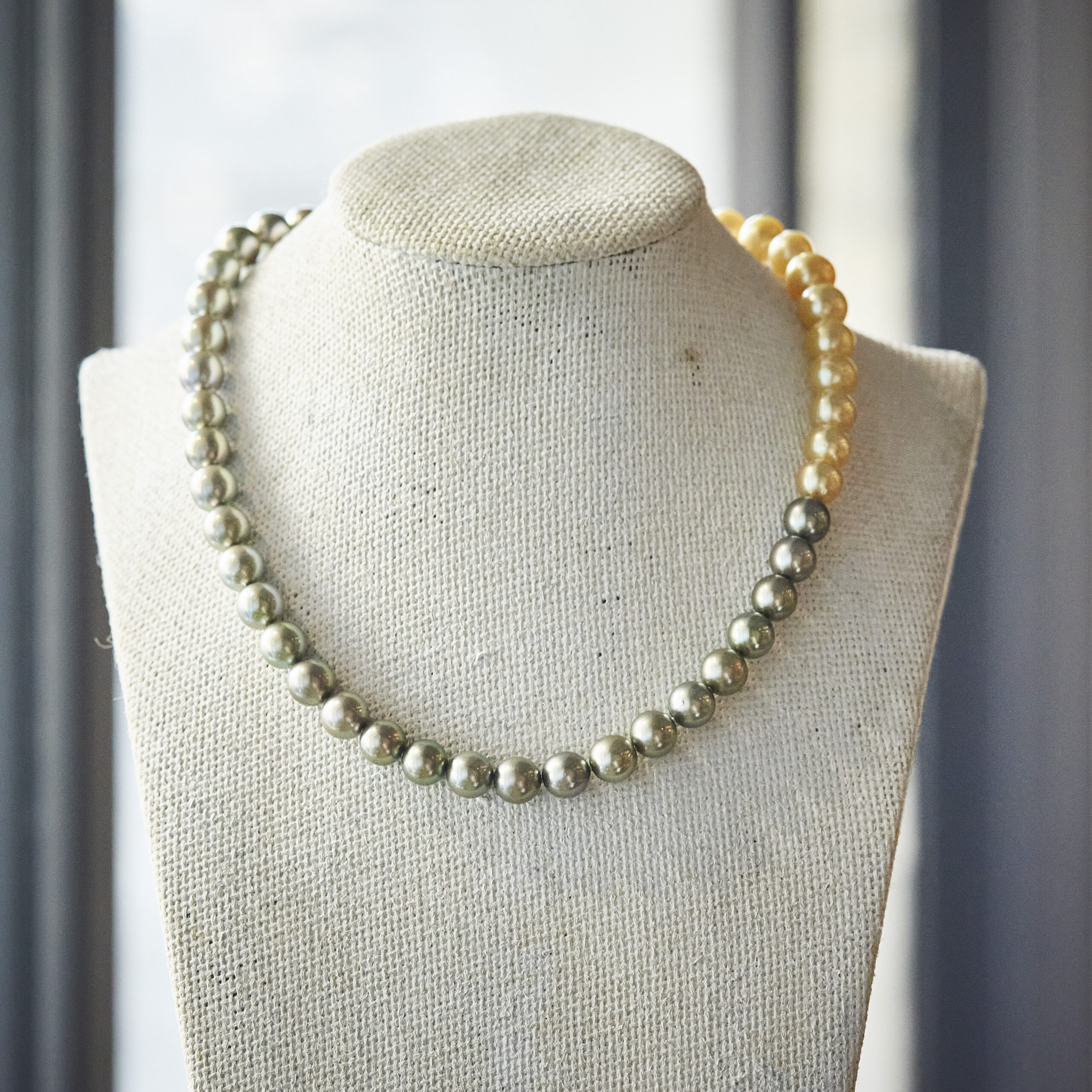 Link  Akoya khaki  & golden Pearl Necklace/ 40cm / 2404-006