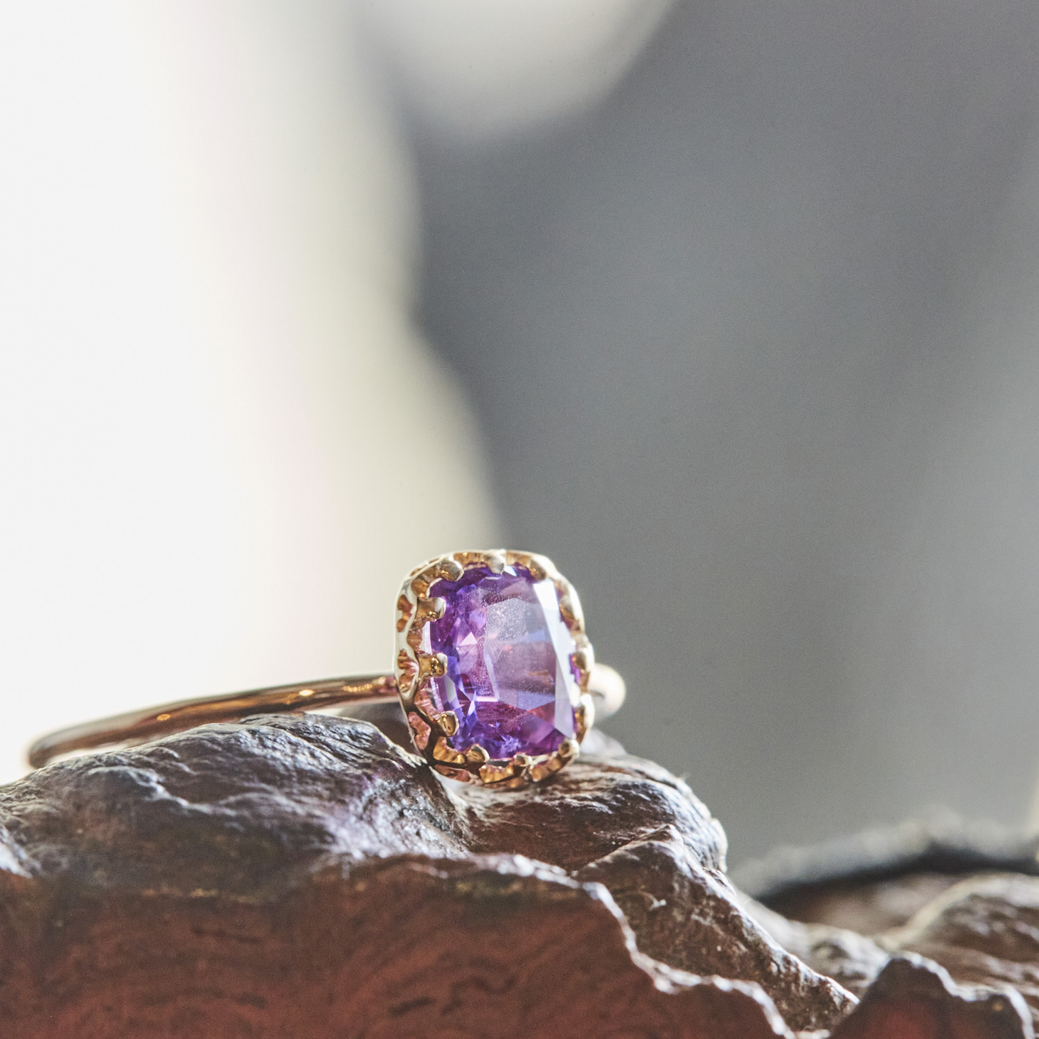 float ring purple Sapphire  /  2405-018