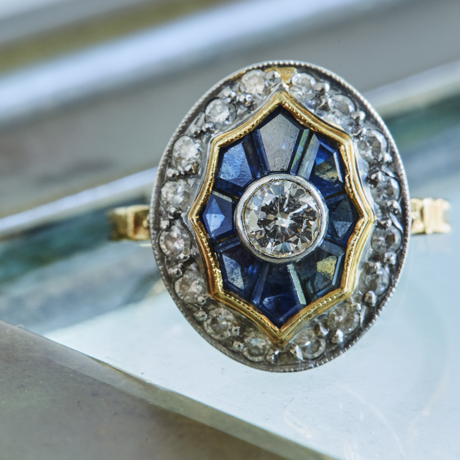 Diamond Sapphire Vintage ring / AU2411-007