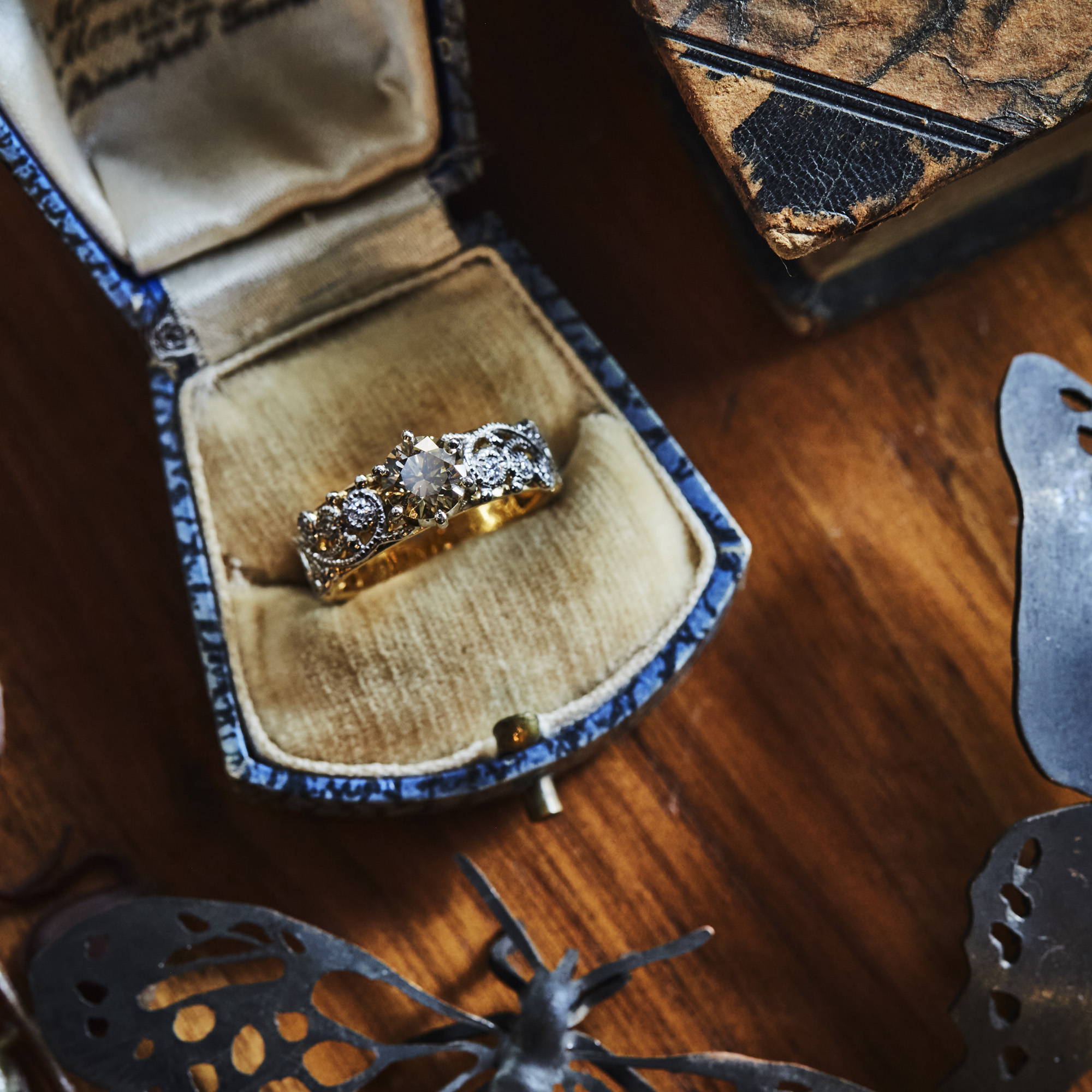 Artline Yellowesh  Brown Diamond Ring / 2506V007