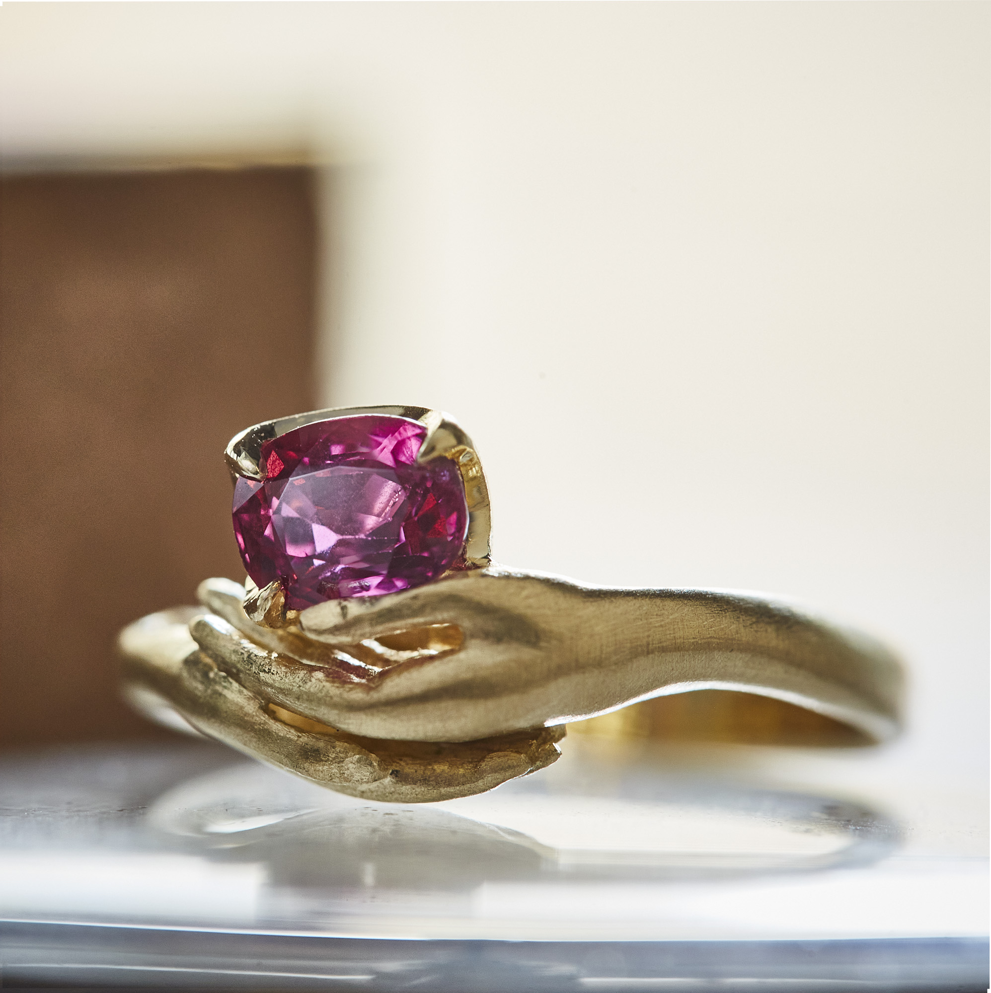 “Collection” Hug ring Ruby / 2508-010