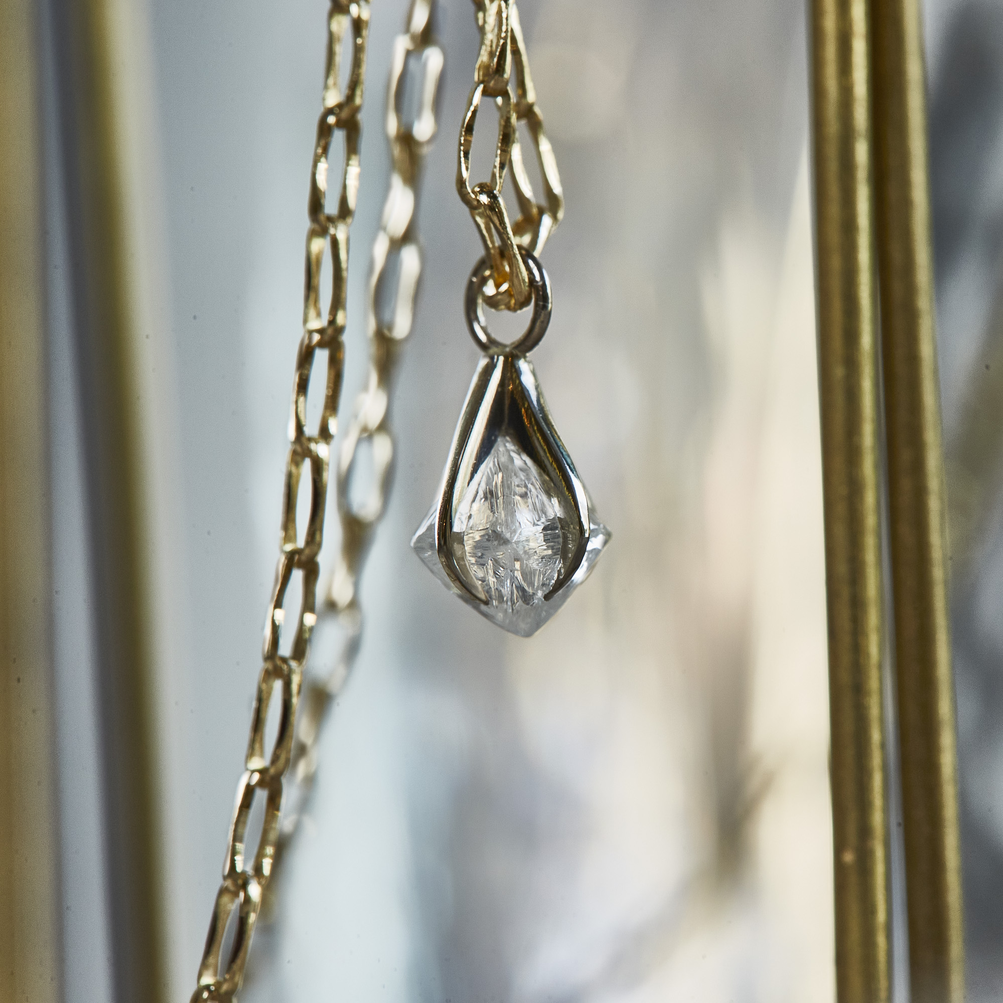 pinched rough diamond pendant / 2508-005