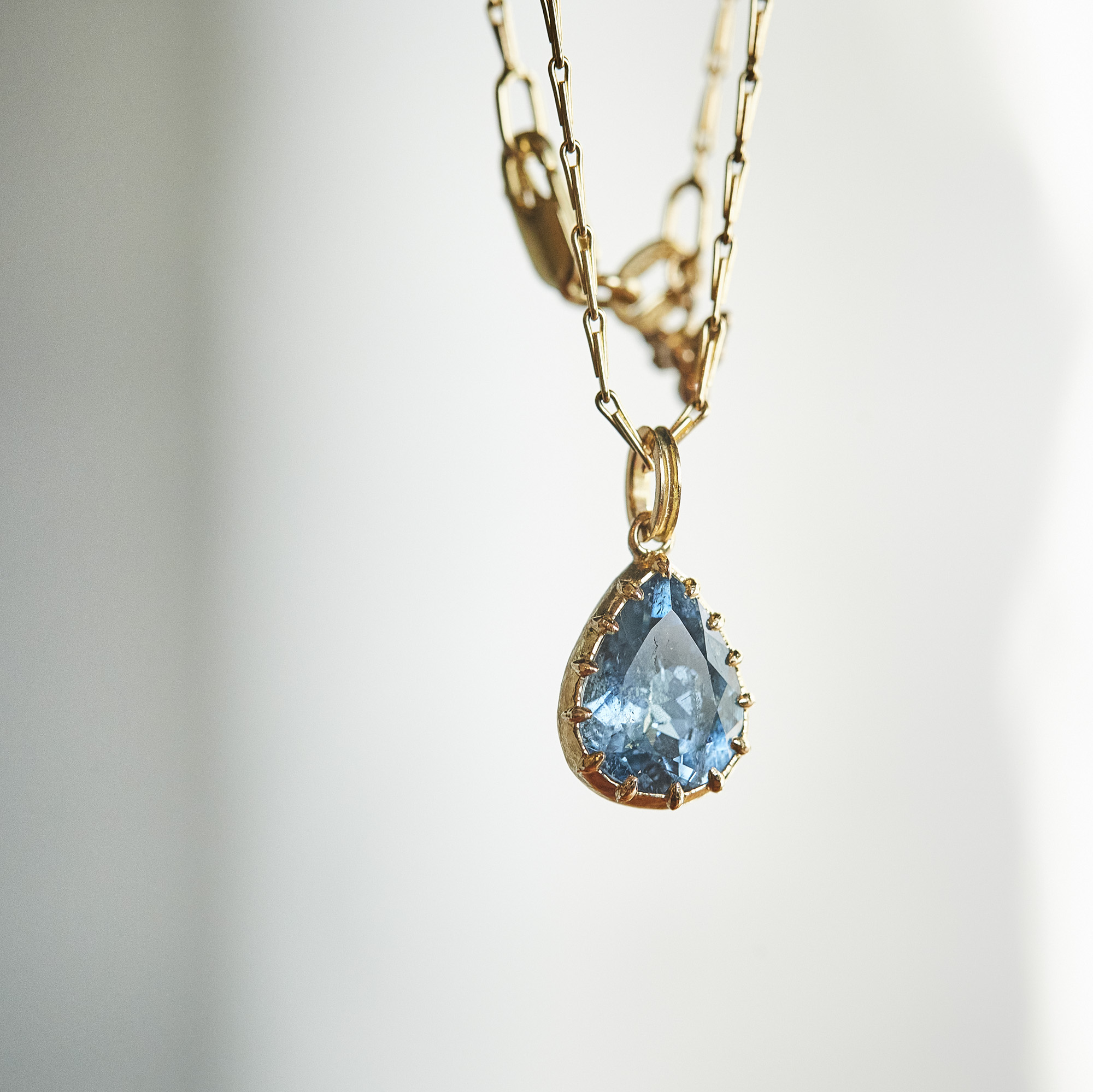 Stones charm / 2511M004