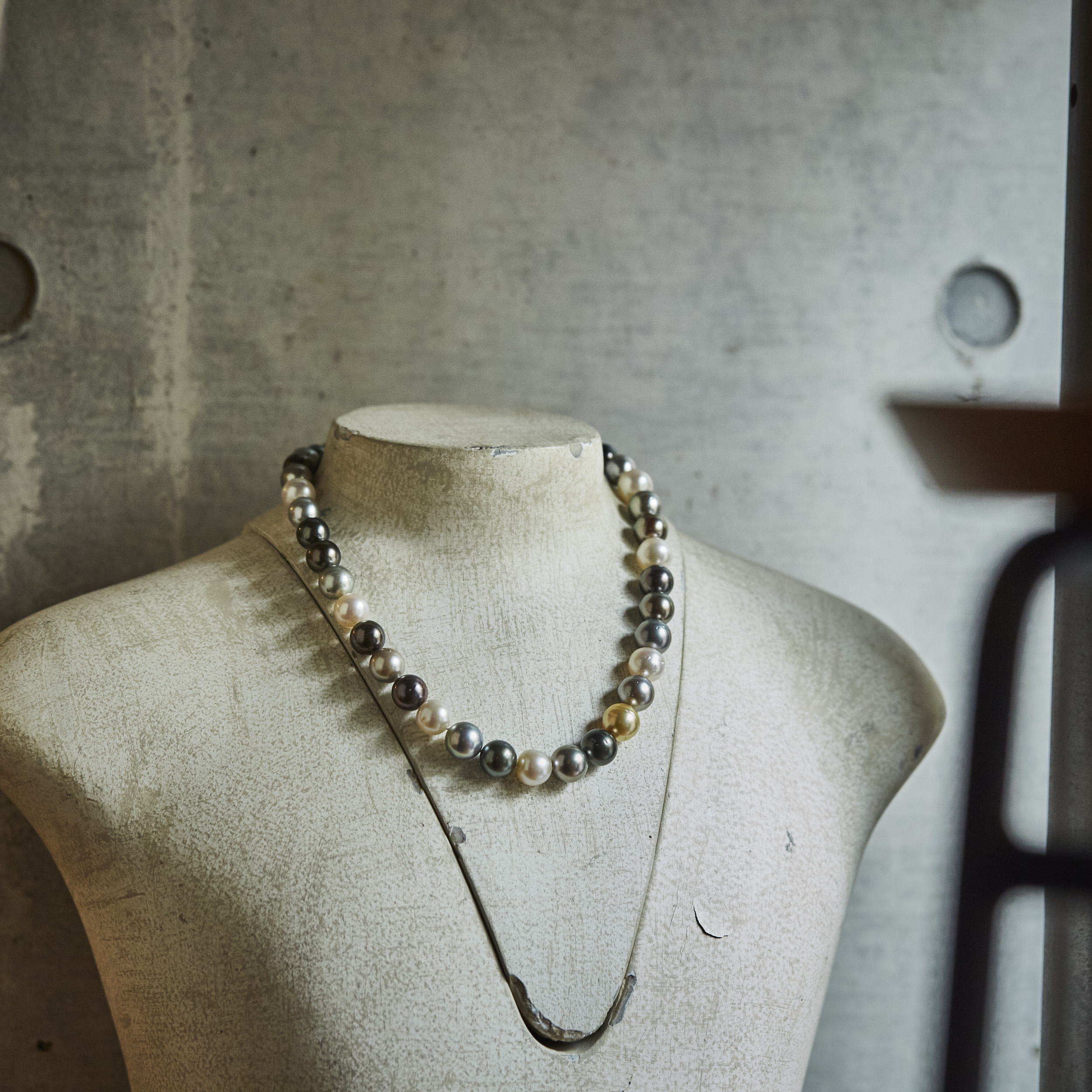 Link White South Sea & Tahitian Pearl multi necklace / 2608-022