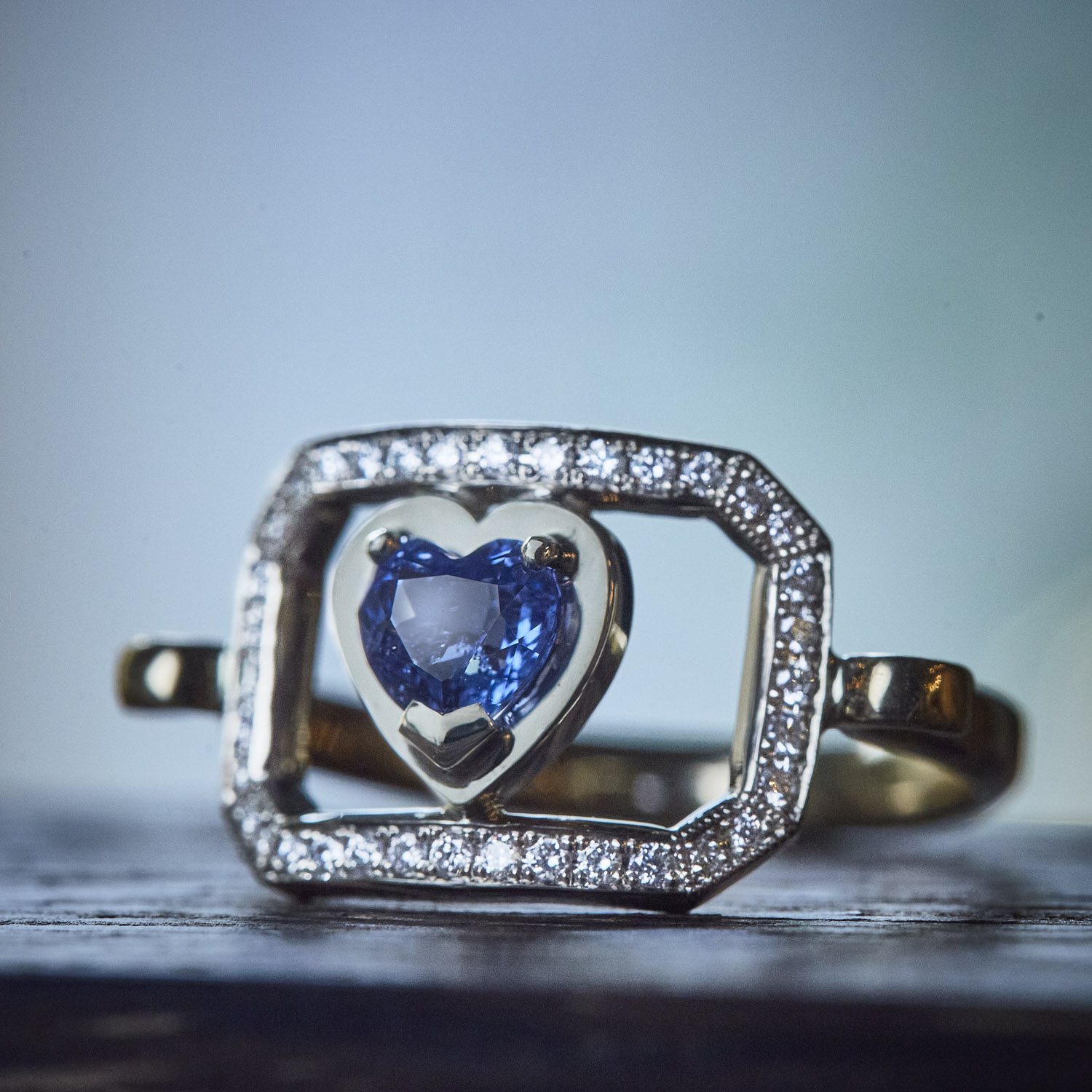 Octagon Heart Anchent ring / Blue Sapphire (no heat) / 2609-009